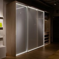 Шкаф с подсветкой