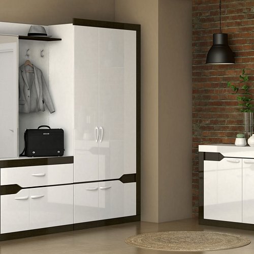 Белая прихожая