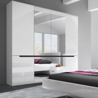 Шкаф в современном стиле